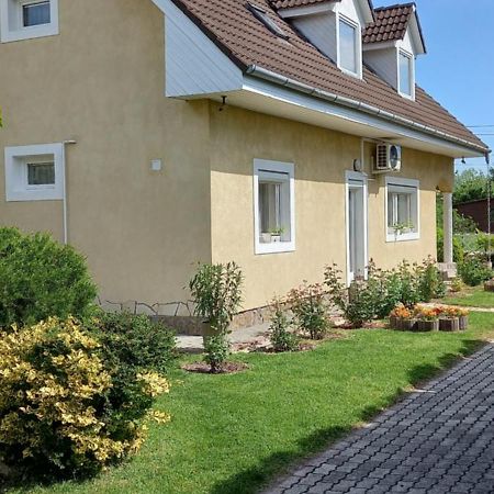 Appartamento Patrik Apartman Siófok Esterno foto